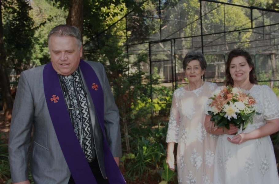 Wedding ceremony by Dr. Gerrit Rademeyer in Jamestown
